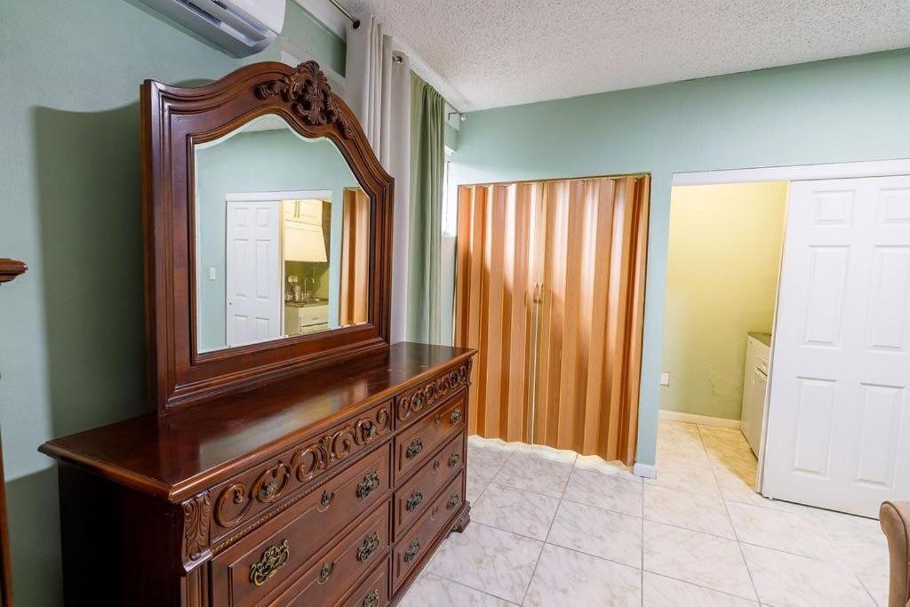 Private Suite In North Miami North Miami Beach Exterior foto